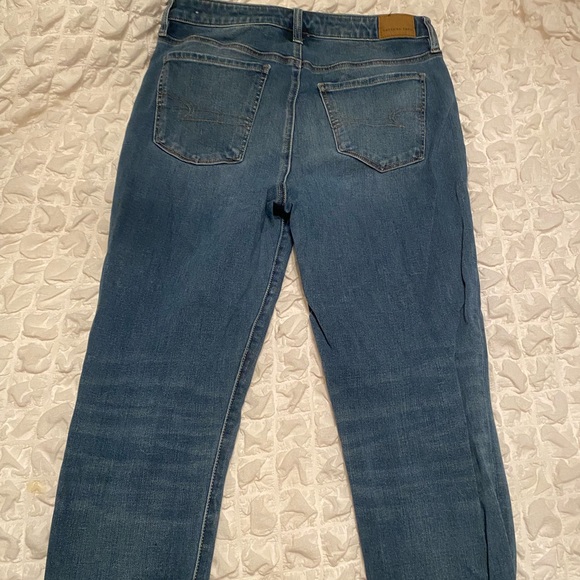✨2/$35✨American Eagle Super High Rise Jegging - Picture 2 of 4
